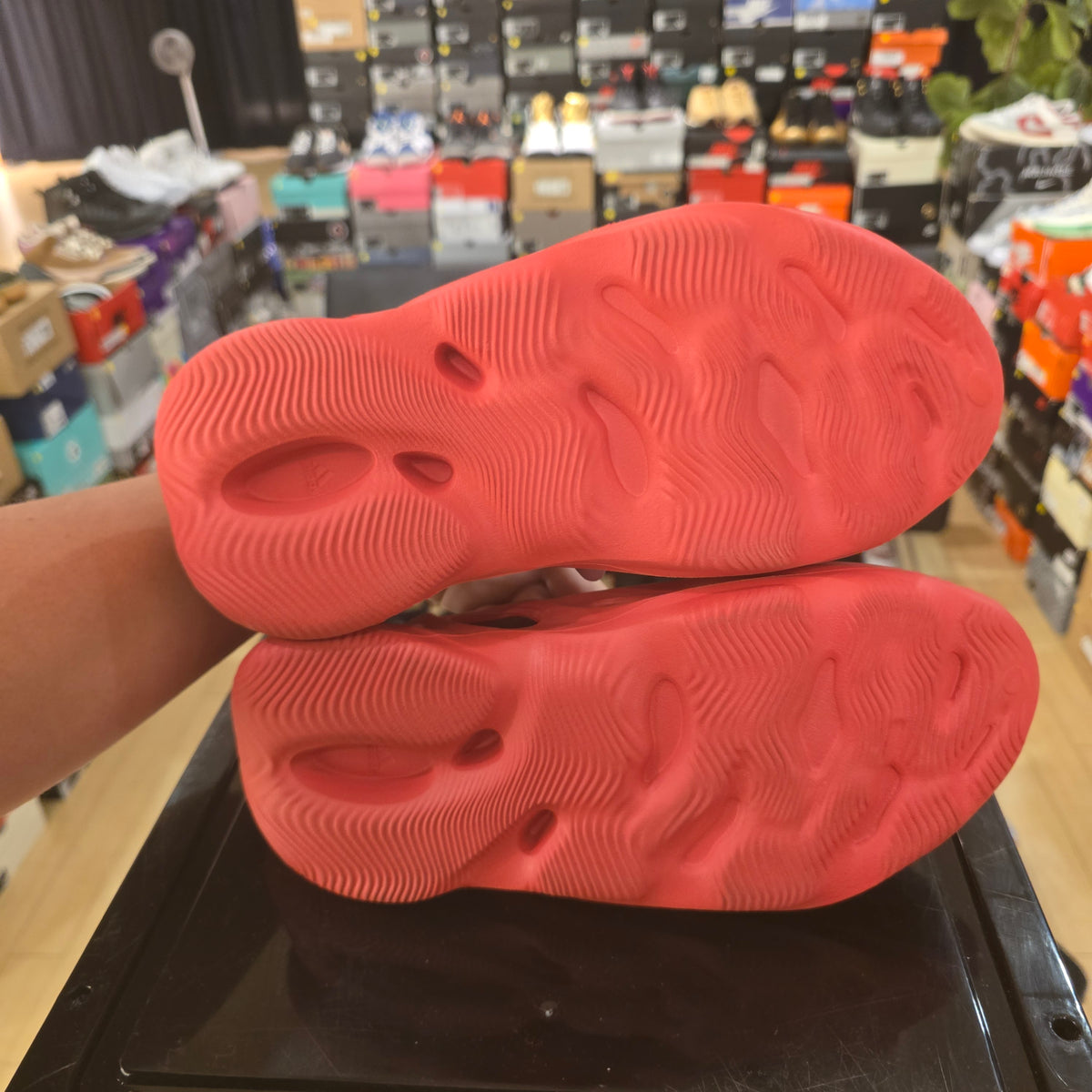 Adidas Yeezy Foam RNNR Vermillion SZ 12 USED (FITS LIKE 10)