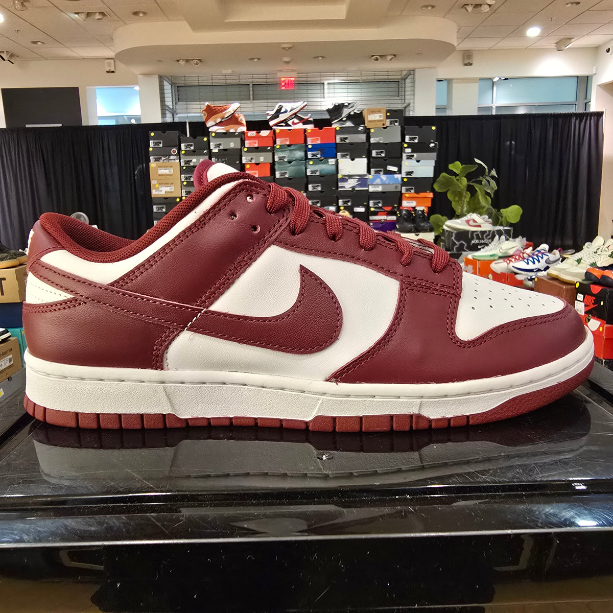 Nike Dunk Low Team Red SZ 12.5