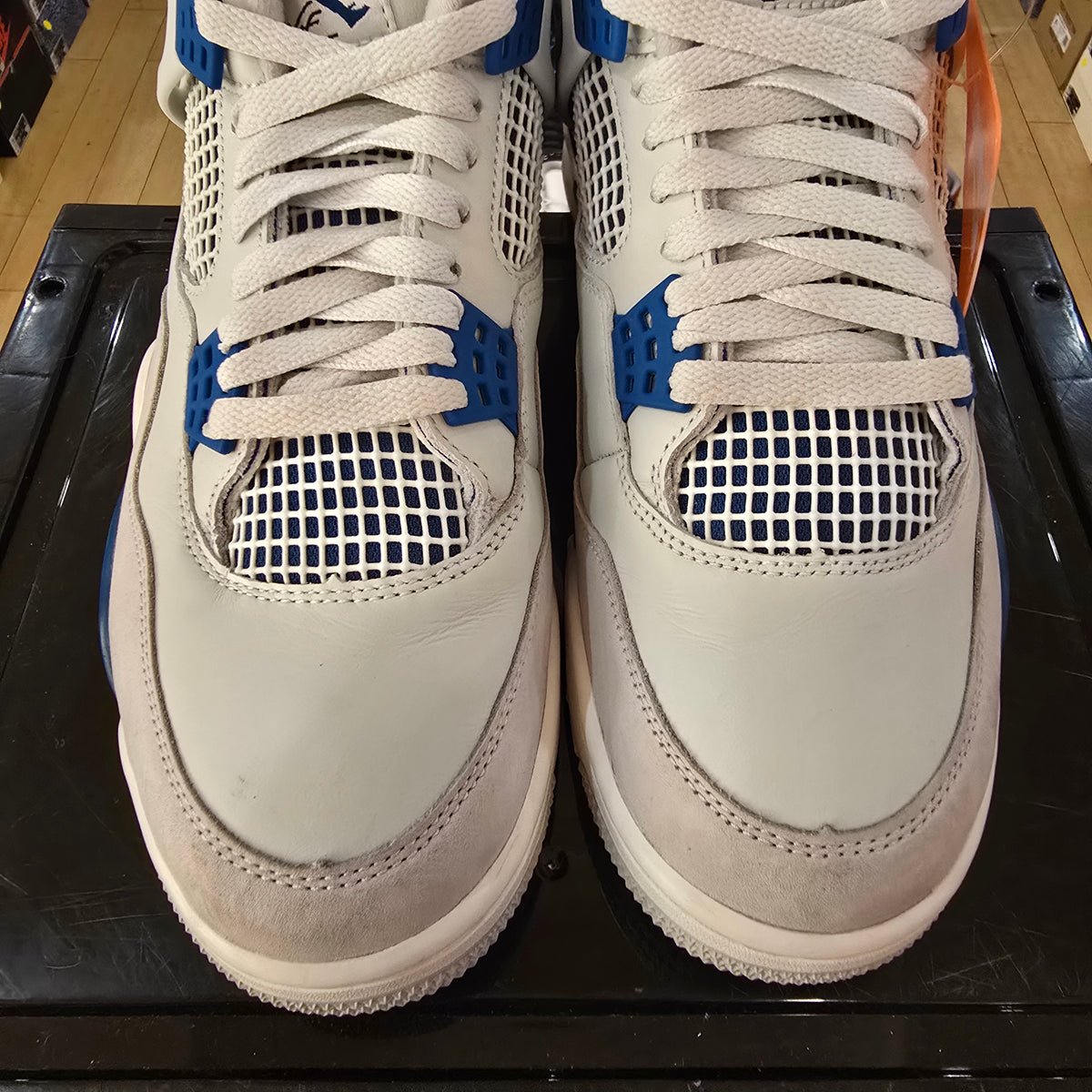 Jordan 4 Retro Military Blue (2024) SZ 9.5 USED NO BOX
