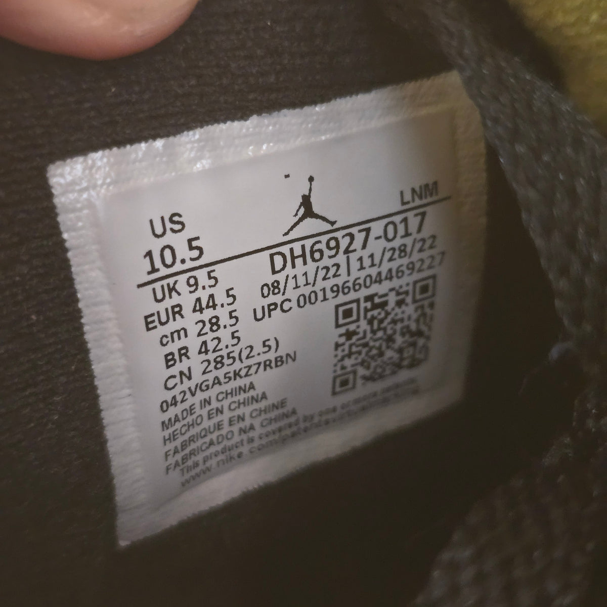 Jordan 4 Retro Thunder (2023) SZ 10.5 USED