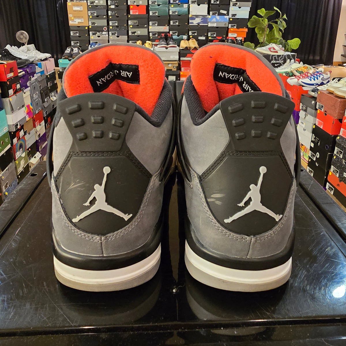 Jordan 4 Retro Infrared SZ 8 USED