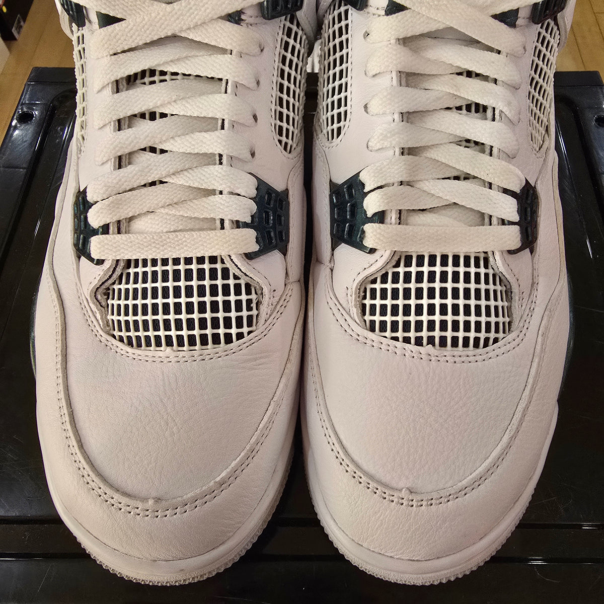 Jordan 4 Retro Oxidized Green SZ 10 USED NO BOX