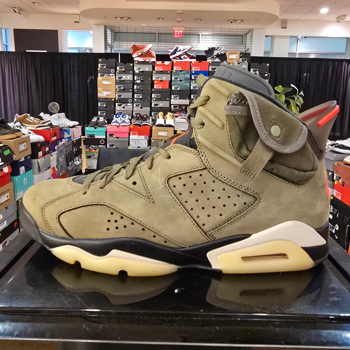 Jordan 6 Retro Travis Scott SZ 11 USED