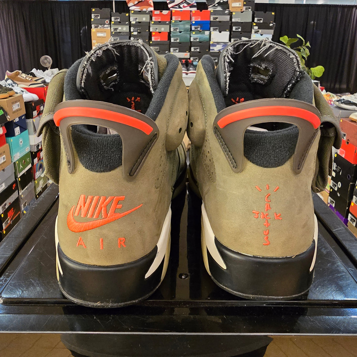 Jordan 6 Retro Travis Scott SZ 11 USED