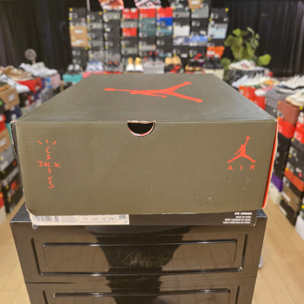 Jordan 6 Retro Travis Scott SZ 11 USED