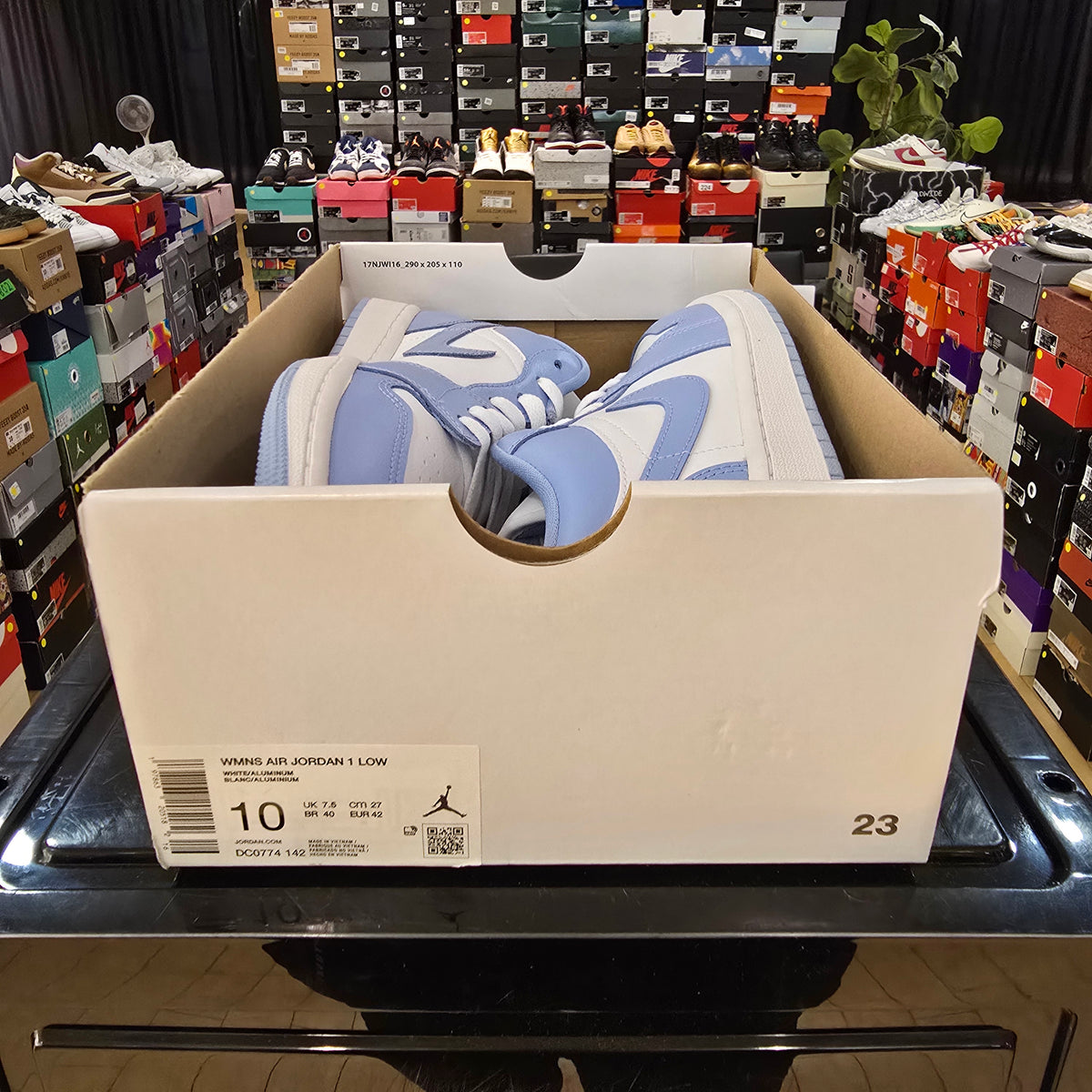 Jordan 1 Low White Aluminum (Women's) SZ 10/8.5M MISSING LID