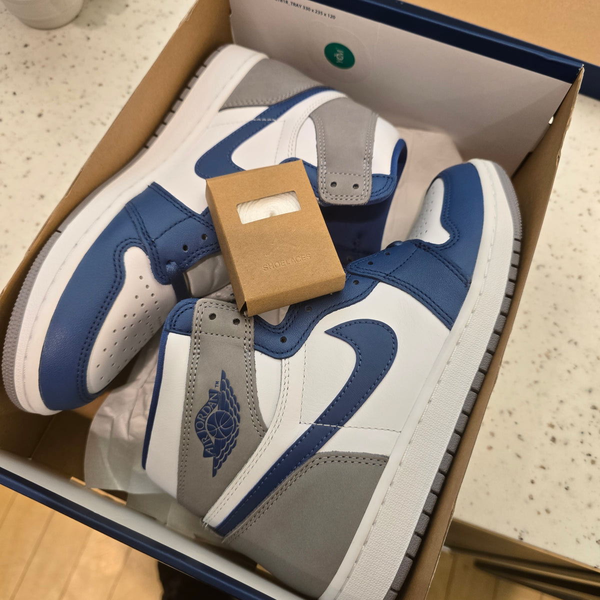 Jordan 1 Retro High OG True Blue SZ 9.5