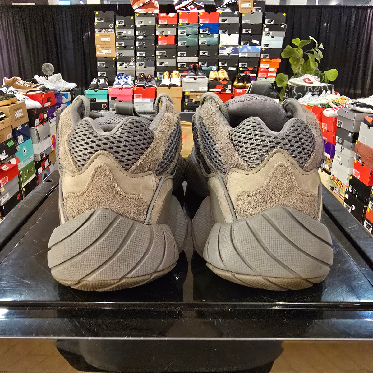 Adidas Yeezy 500 Granite SZ 10 USED