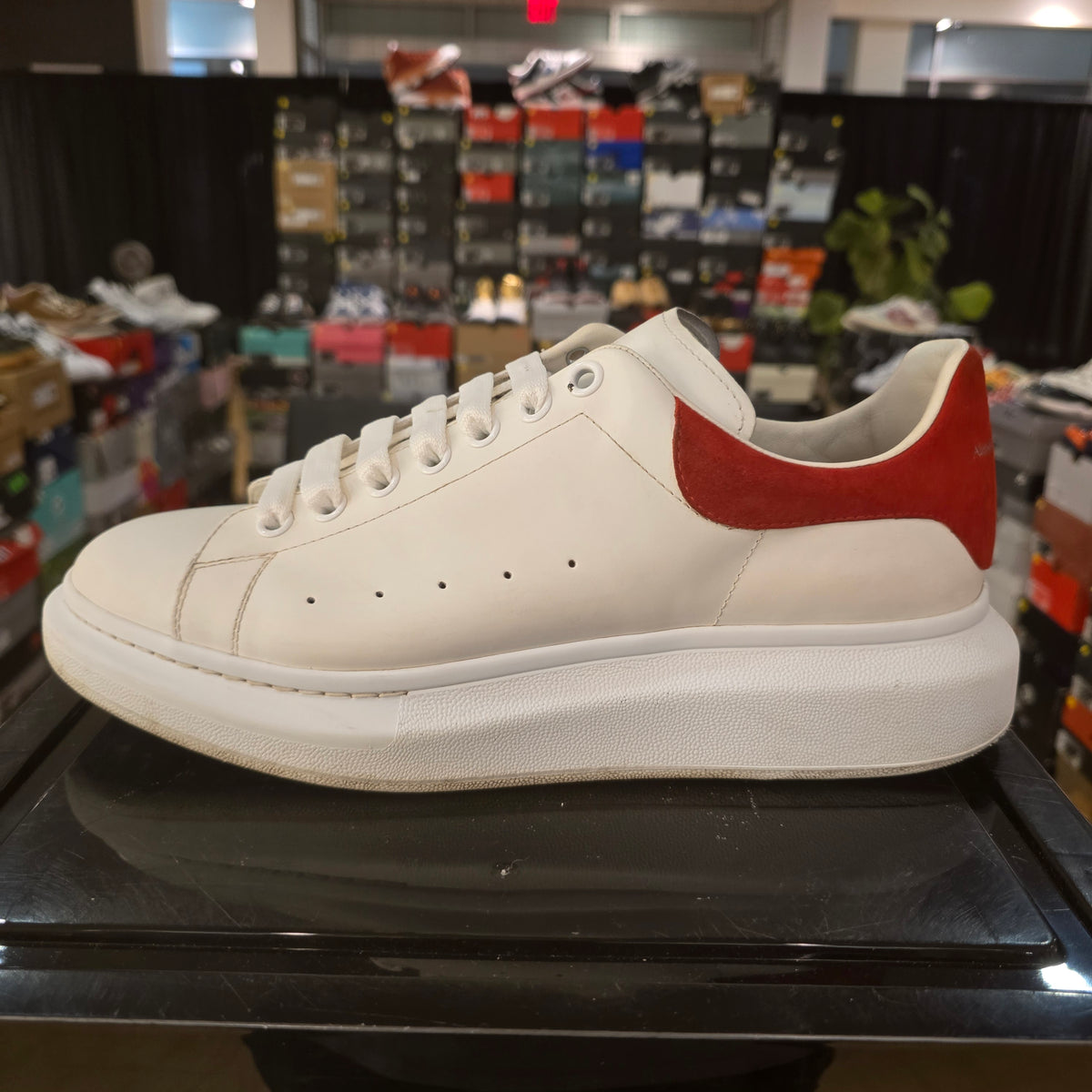 Alexander McQueen Oversized Red SZ 44 (10.5M) USED