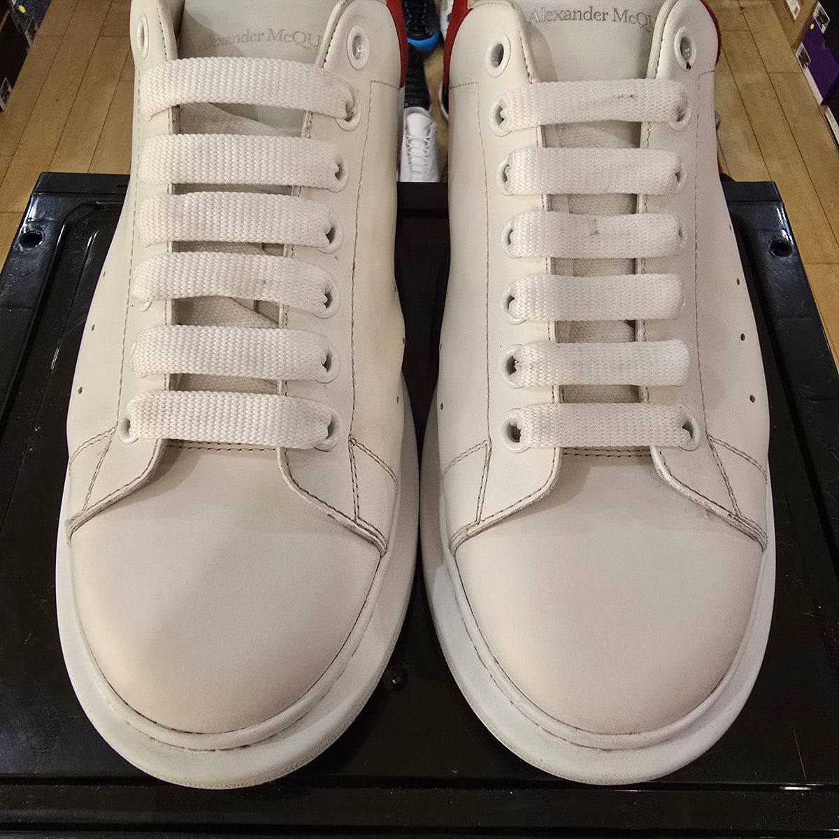 Alexander McQueen Oversized Red SZ 44 (10.5M) USED