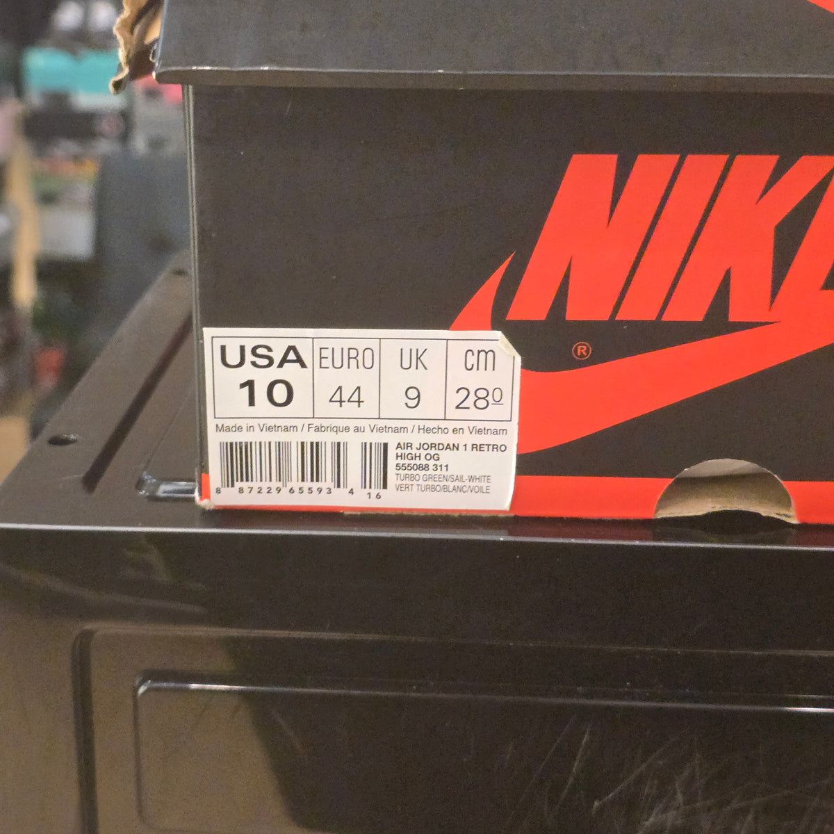 Jordan 1 Retro High Turbo Green SZ 10 USED