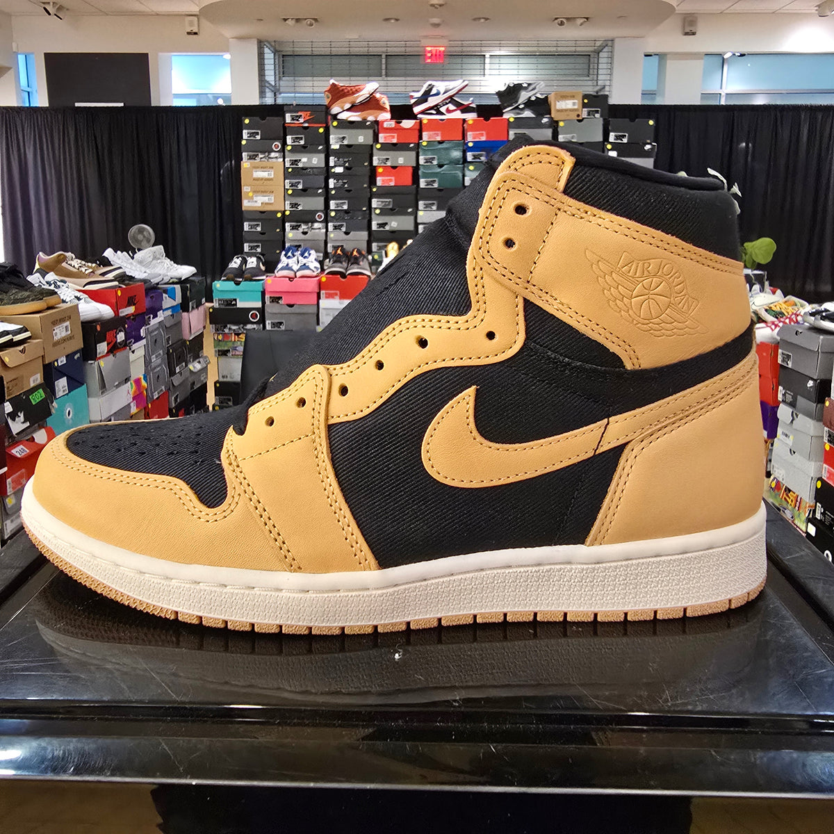 Jordan 1 Retro High OG Heirloom SZ 9.5