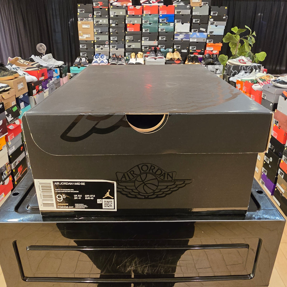Jordan 1 Mid SE Night Stadium SZ 9.5