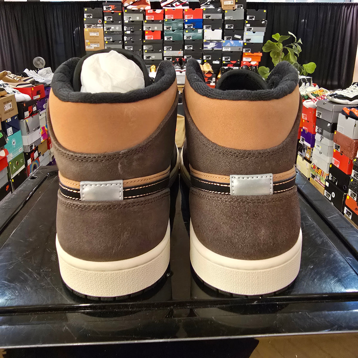 Jordan 1 Mid SE Dark Chocolate SZ 9.5