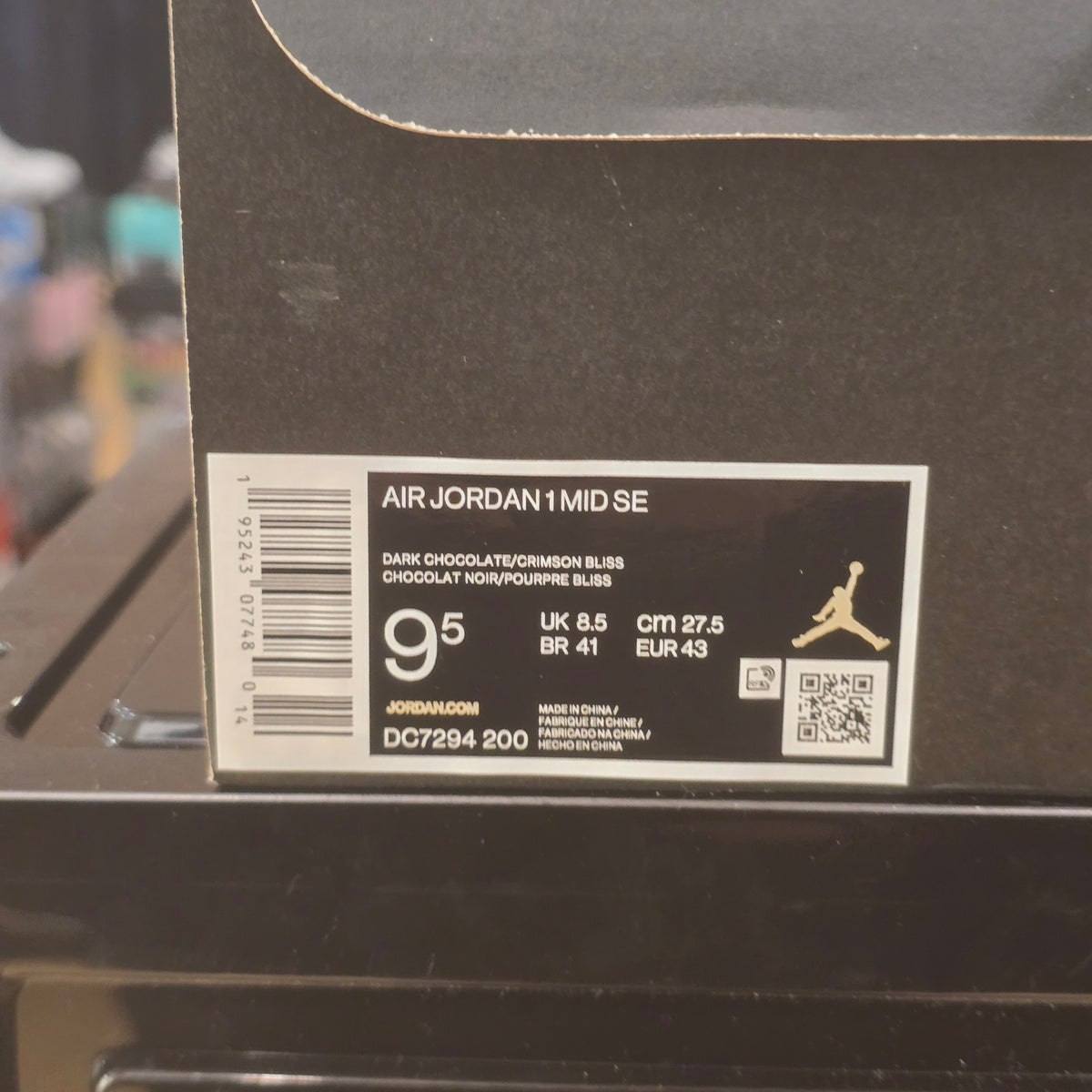 Jordan 1 Mid SE Dark Chocolate SZ 9.5