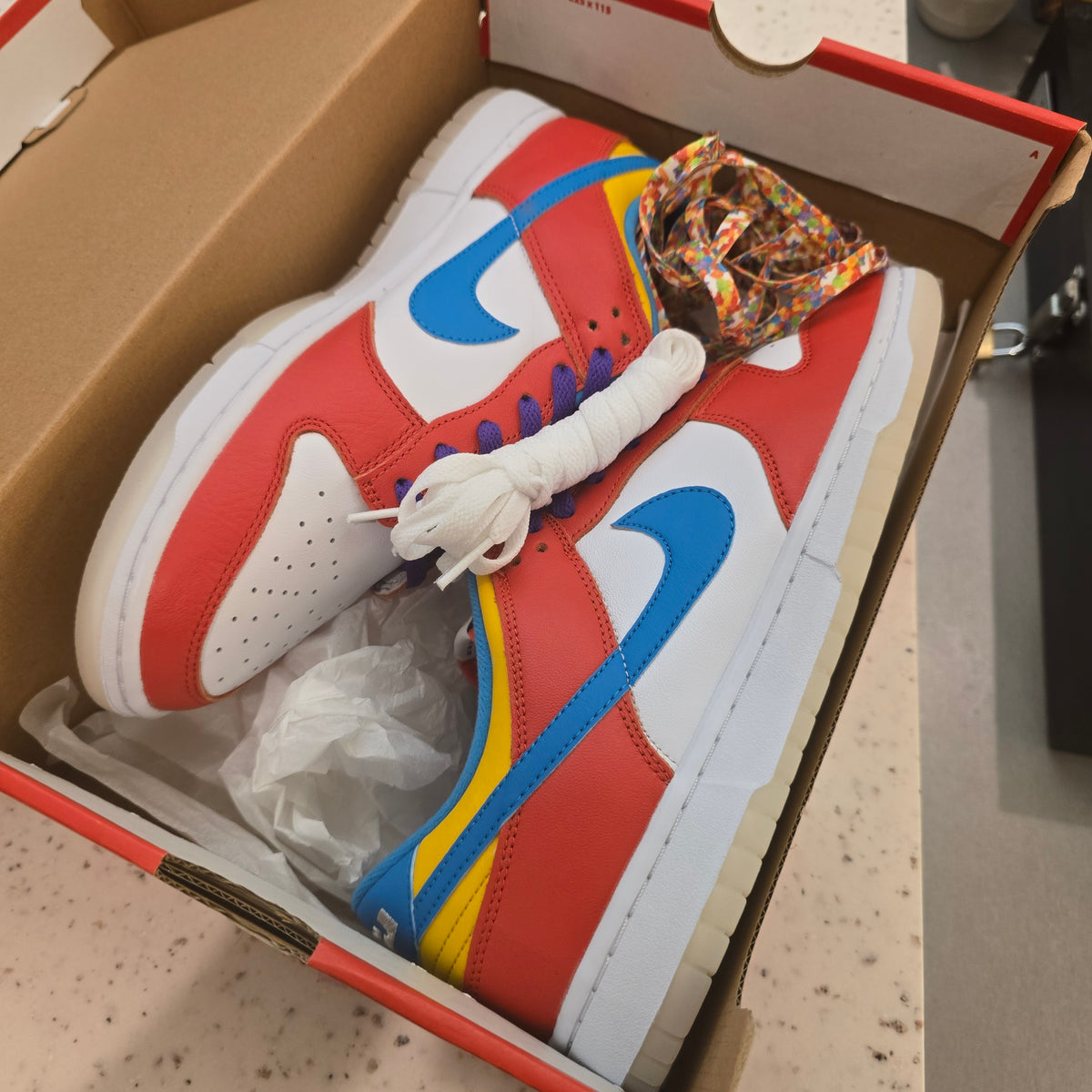Nike Dunk Low QS Lebron James Fruity Pebbles SZ 9.5