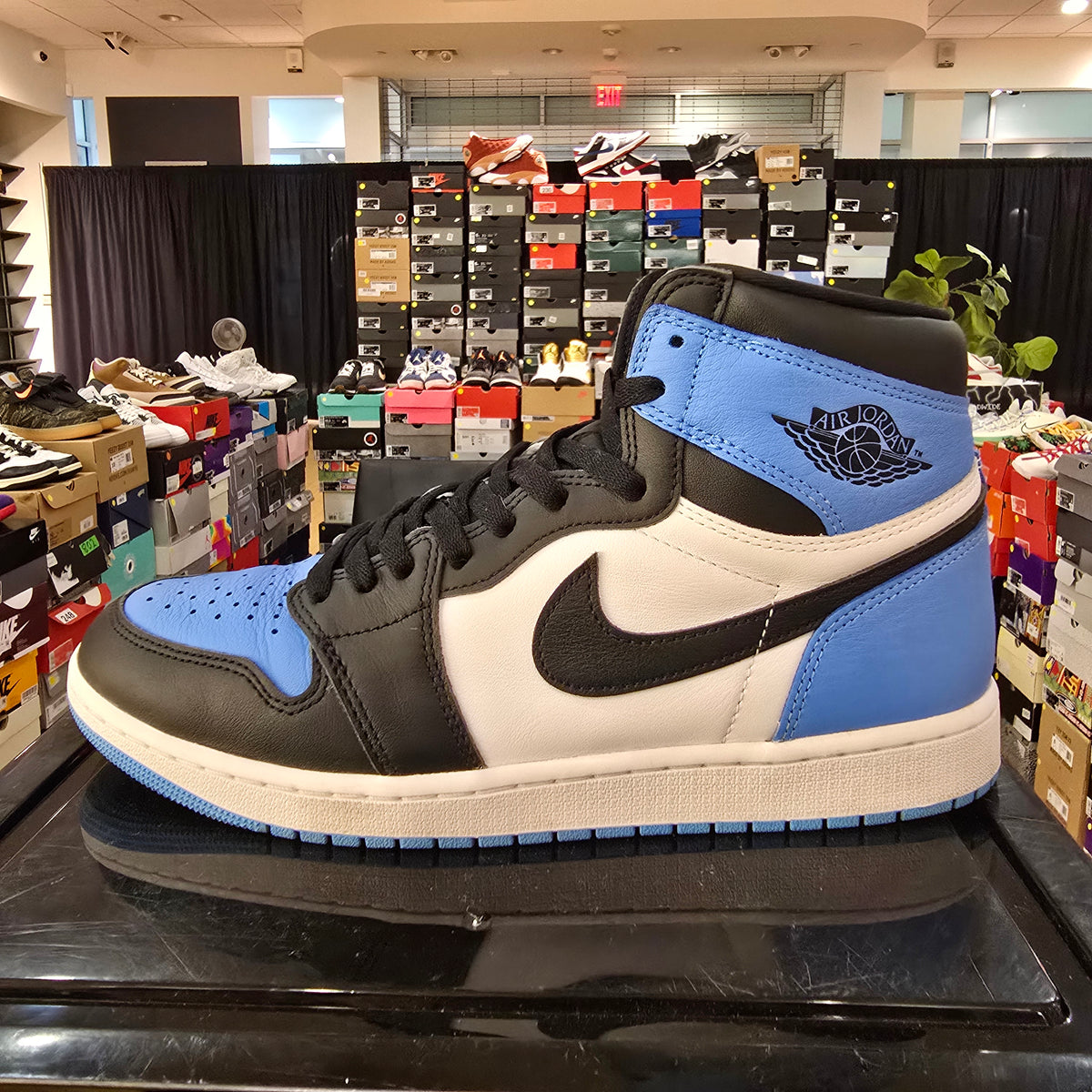 Jordan 1 Retro High OG UNC Toe SZ 12 USED NO BOX