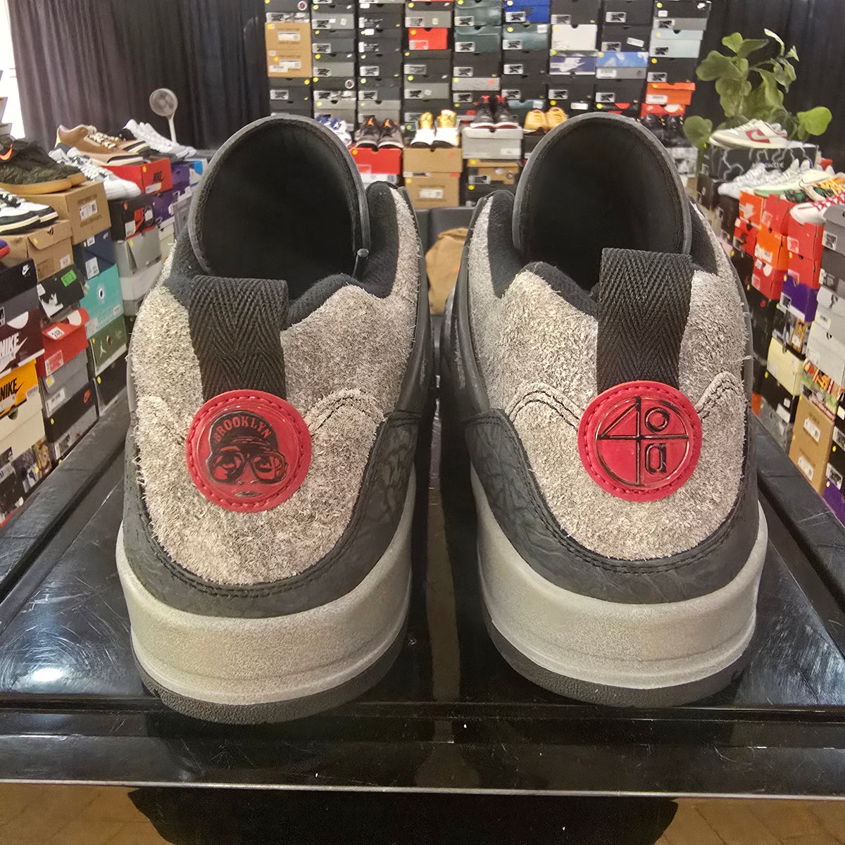 Jordan Spizike Low Anthracite Gym Red SZ 12 USED NO BOX