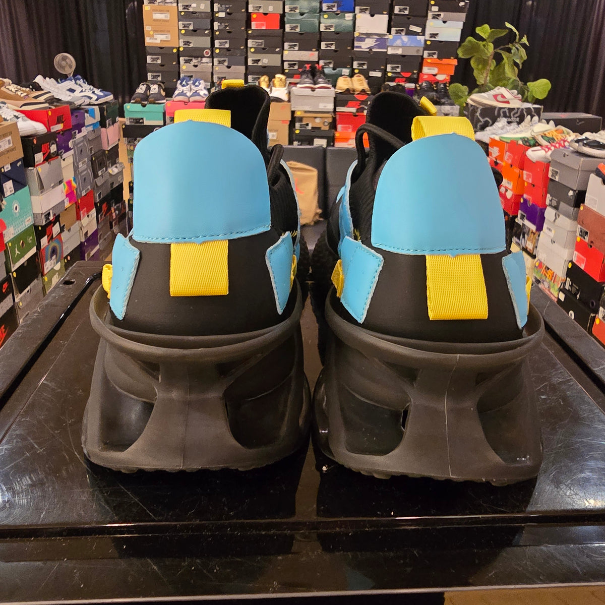 Mazino Delta 25 Teal SZ 8