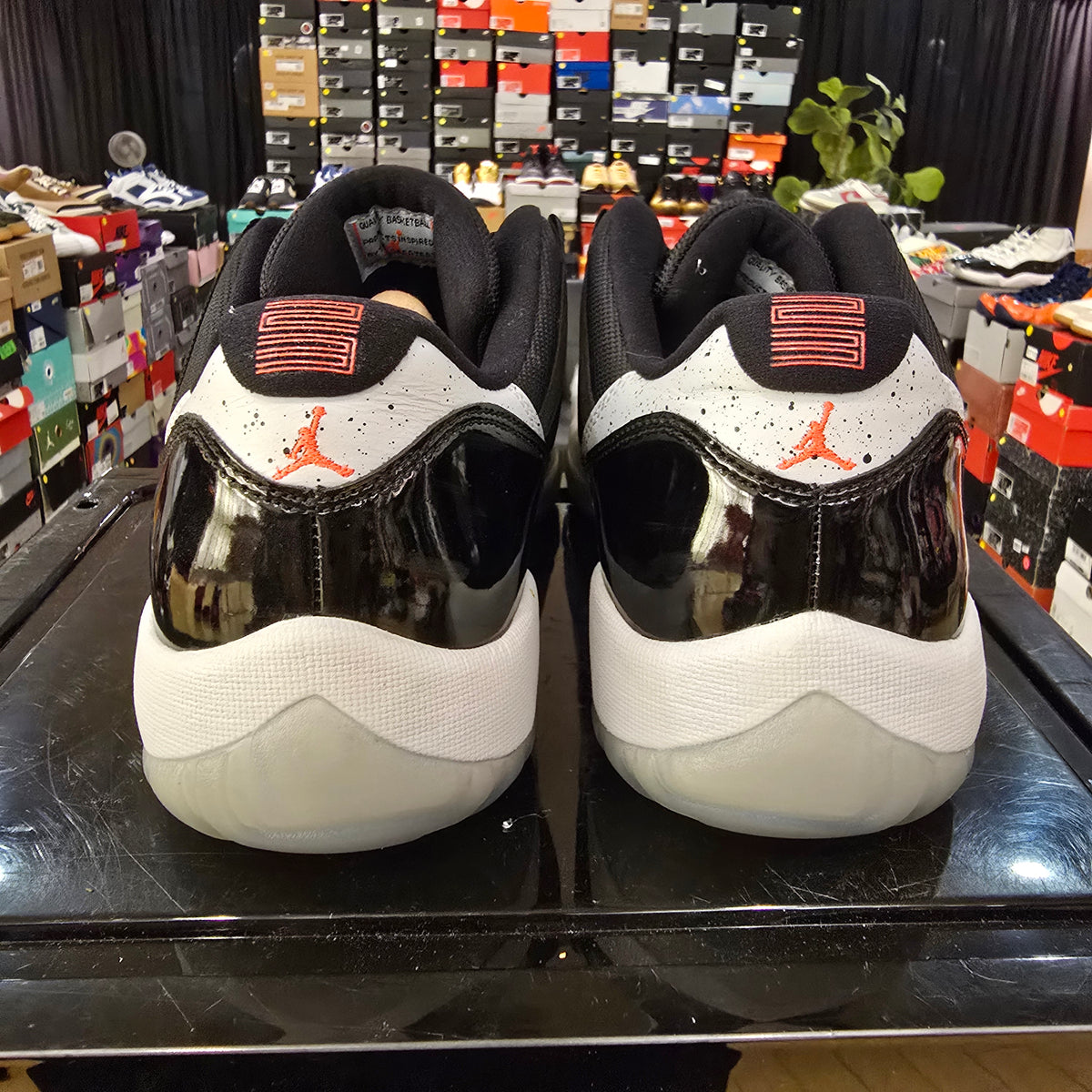 Jordan 11 Retro Low Infrared SZ 11.5 USED