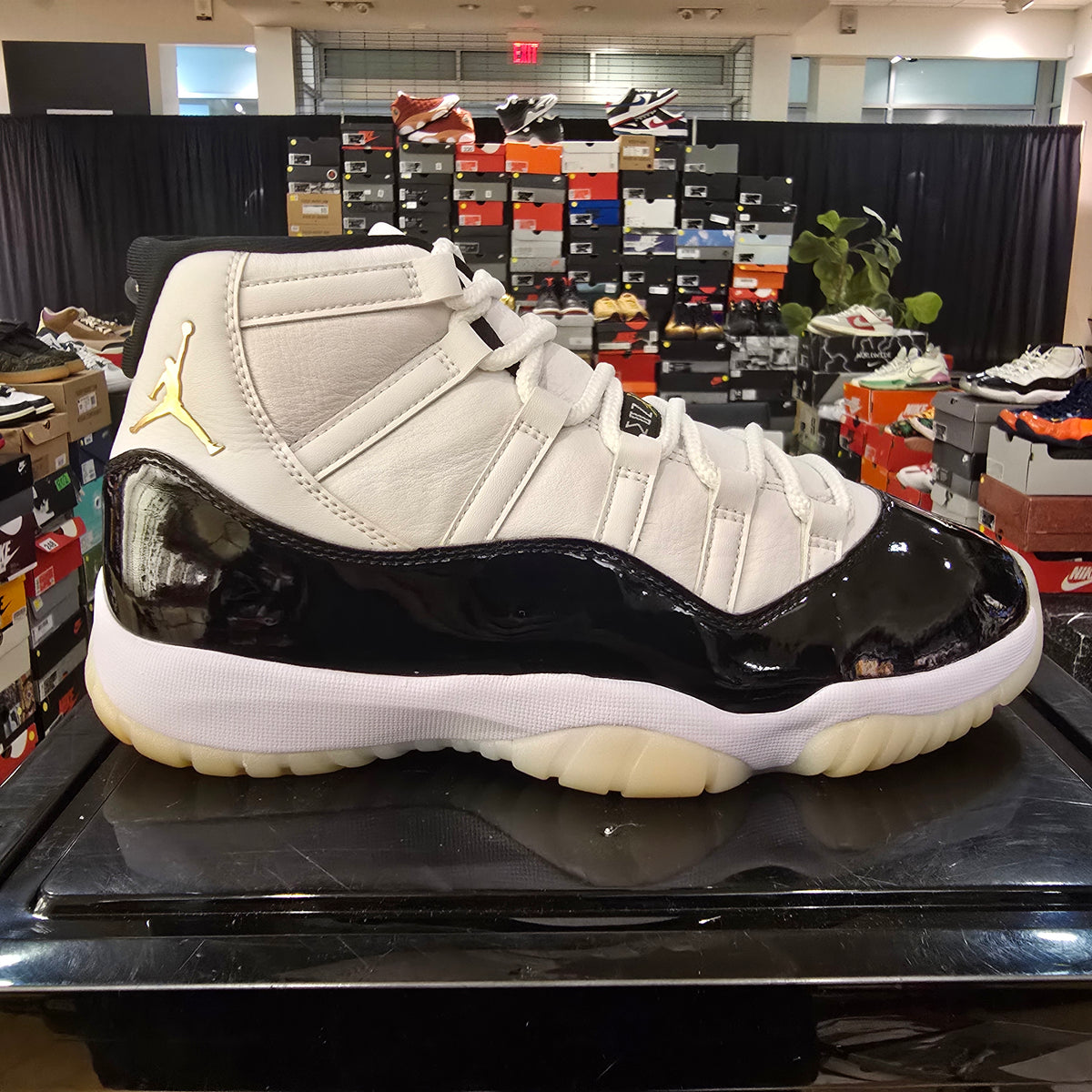 Jordan 11 Retro DMP Gratitude SZ 10 USED NO BOX