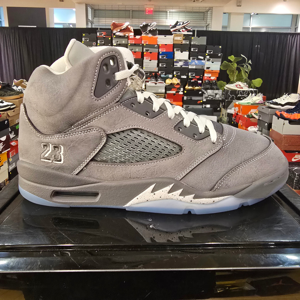 Jordan 5 Retro Wolf Grey (2026) SZ 11 USED