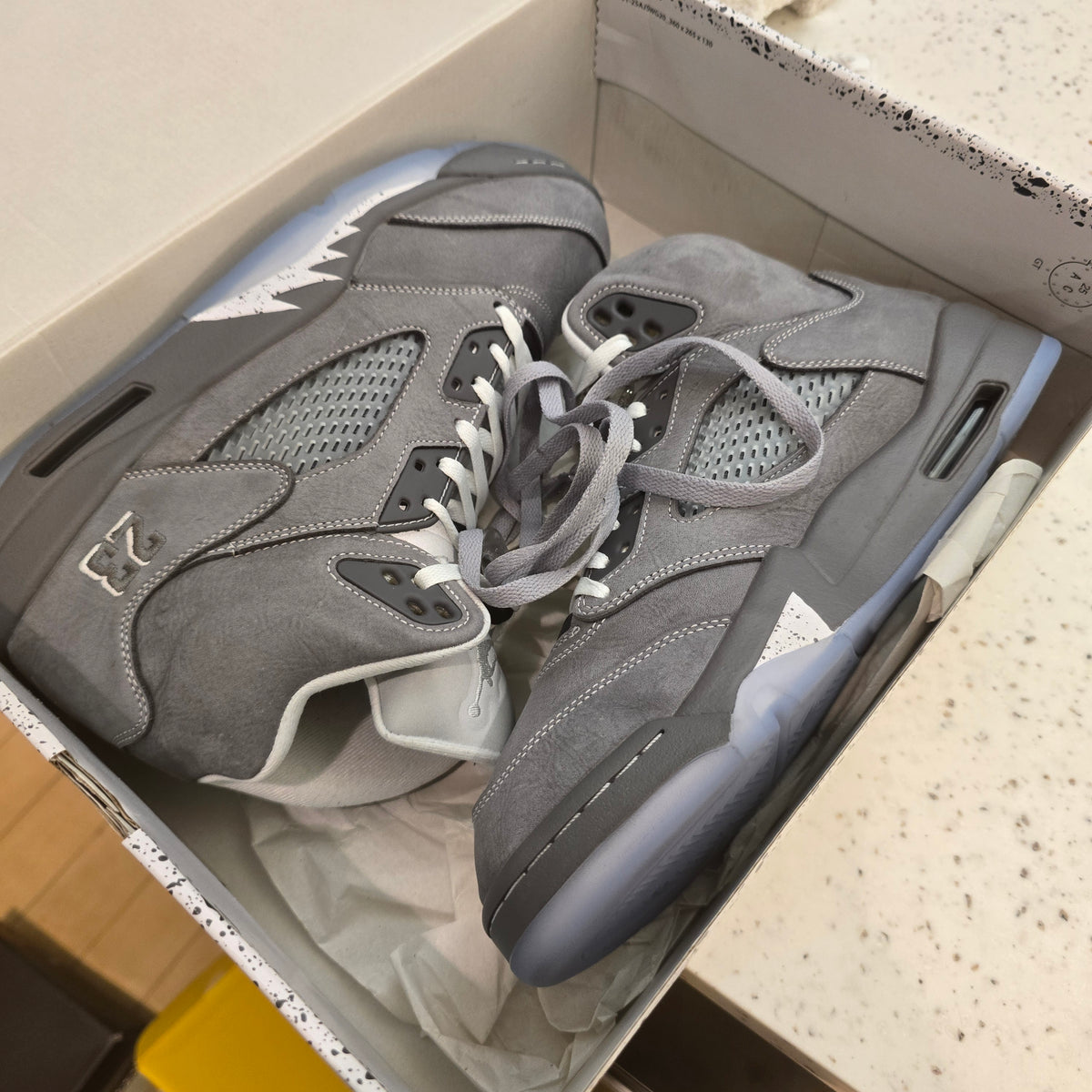 Jordan 5 Retro Wolf Grey (2026) SZ 11 USED
