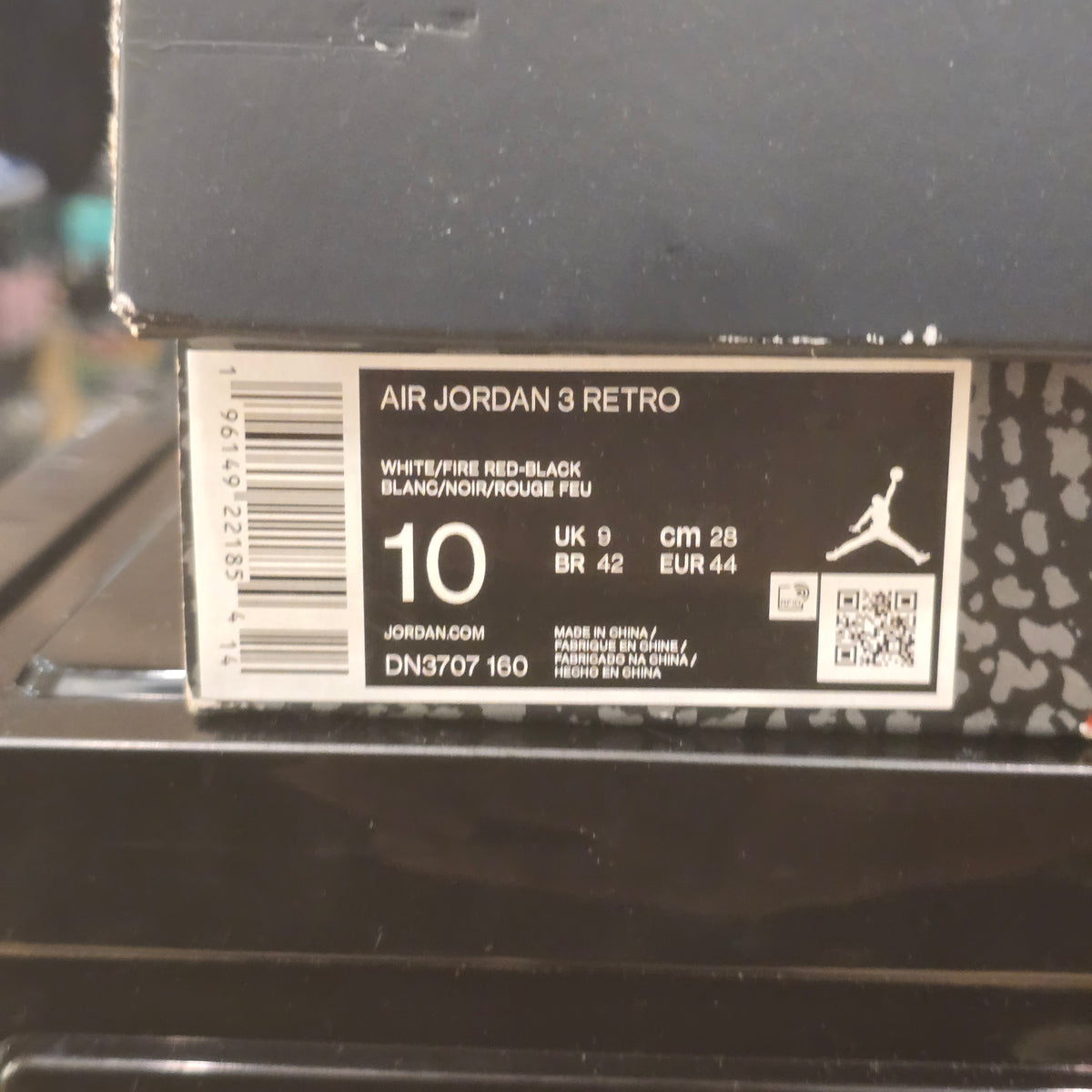 Jordan 3 Retro Fire Red SZ 10 USED