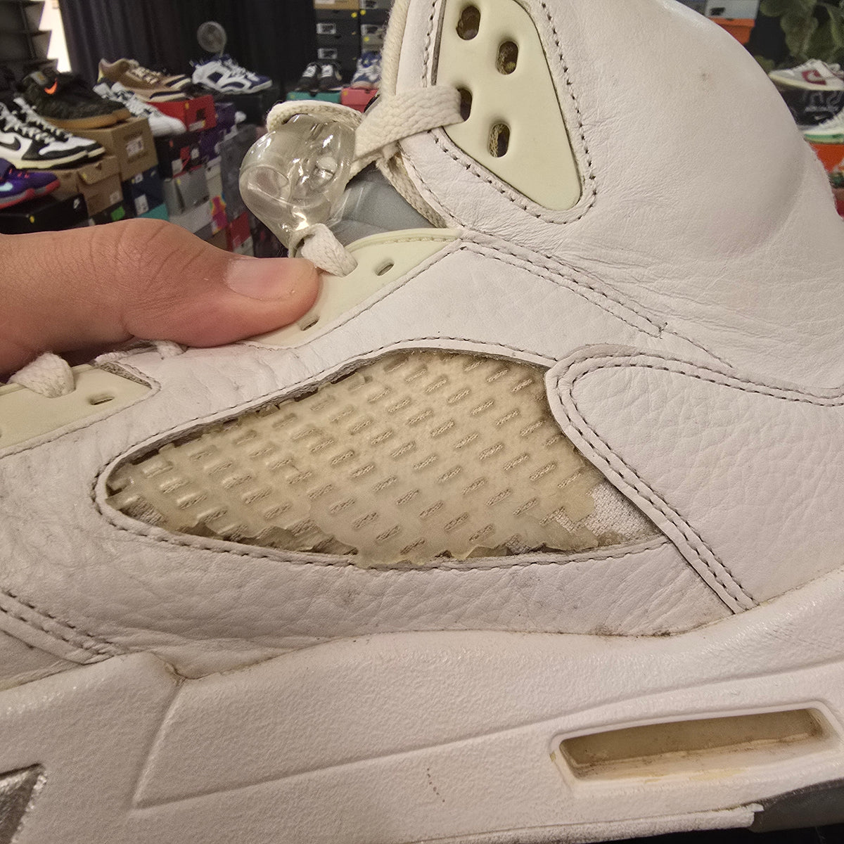 Jordan 5 Retro White Metallic (2015) SZ 11.5 USED AGE DEFECTS