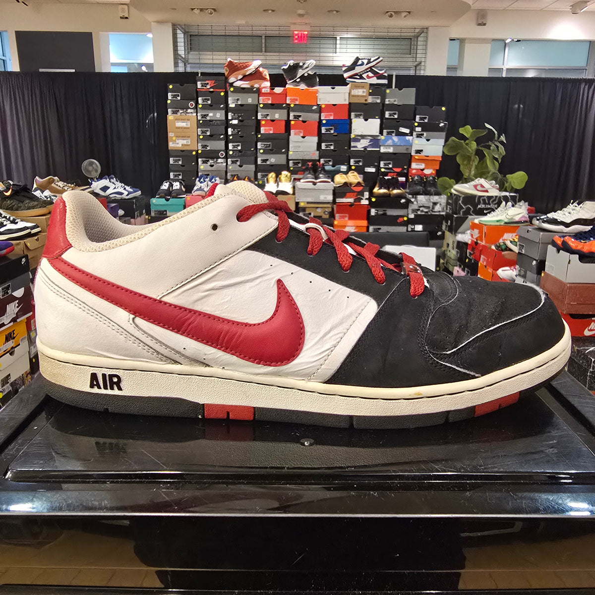 Nike Air Prestige Red White Black (2009) SZ 12 USED REP BOX