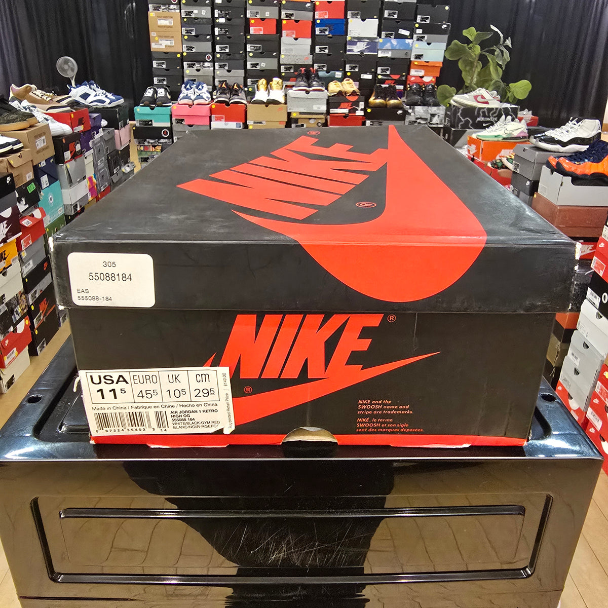 Jordan 1 Retro Black Toe (2013) SZ 11.5 USED
