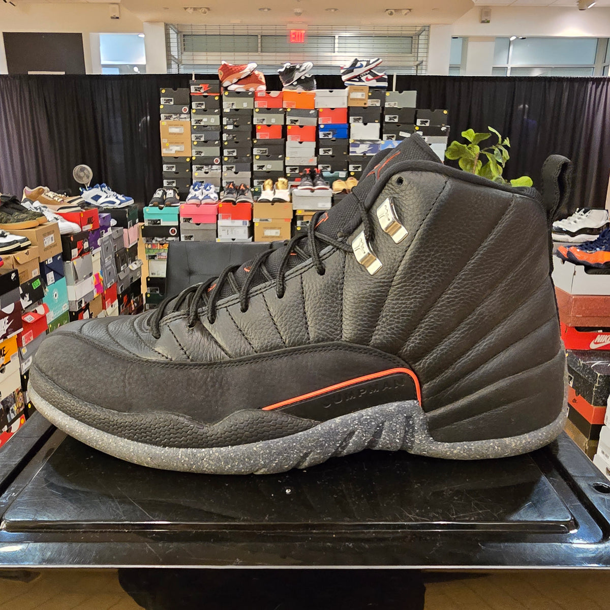 Jordan 12 Retro Utility SZ 13 USED