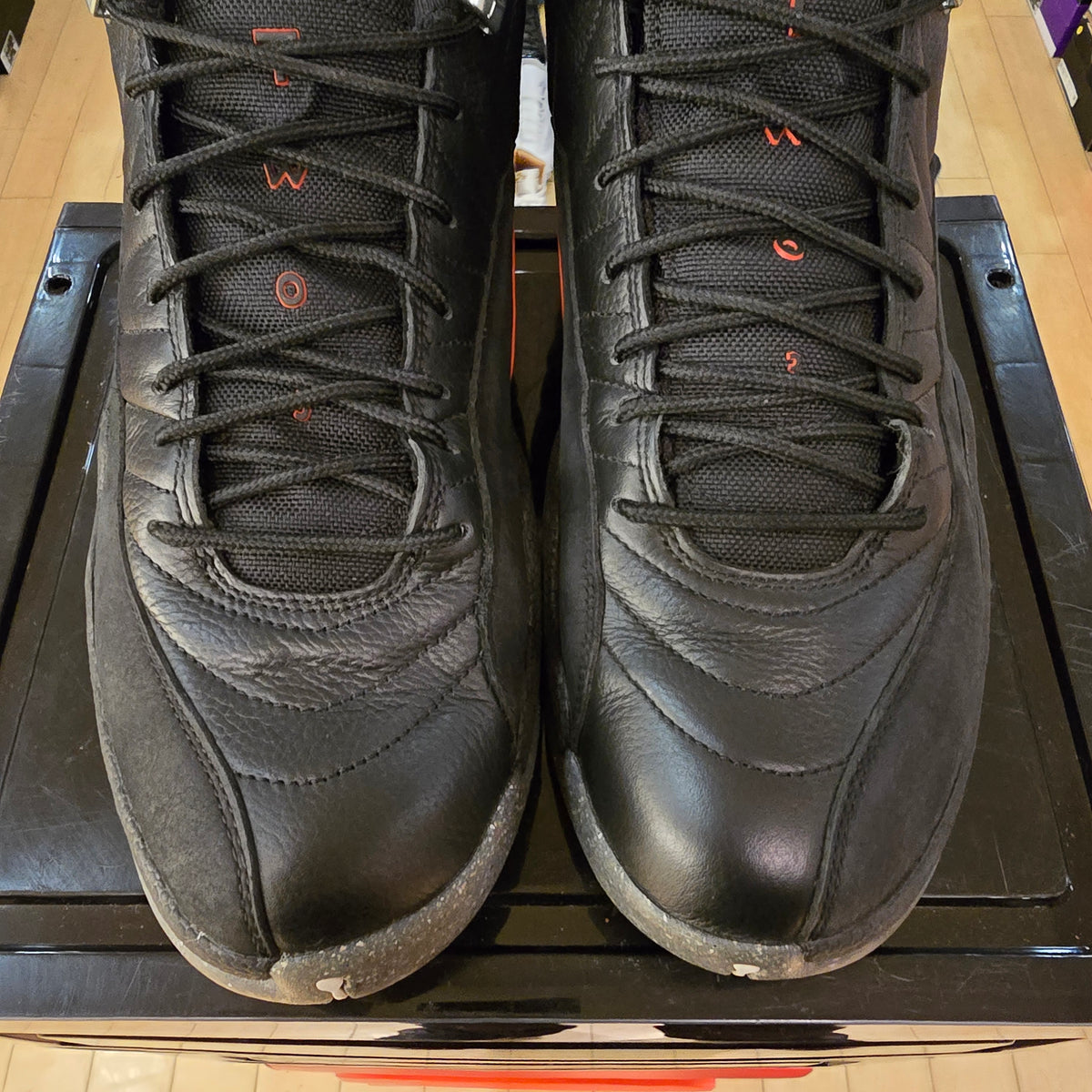 Jordan 12 Retro Utility SZ 13 USED