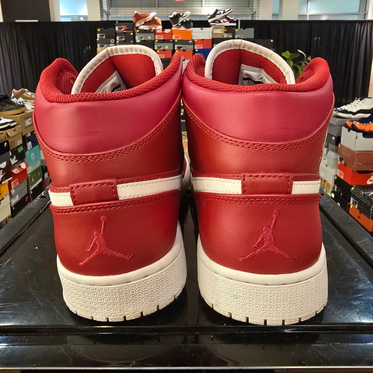 Jordan 1 Mid Gym Red SZ 12 USED NO BOX