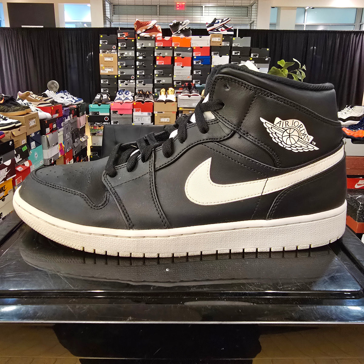 Jordan 1 Mid White Black SZ 12 USED NO BOX