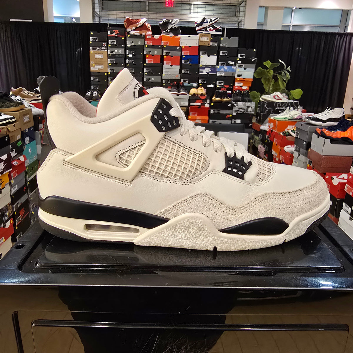 Jordan 4 Retro Flight Club SZ 12 USED