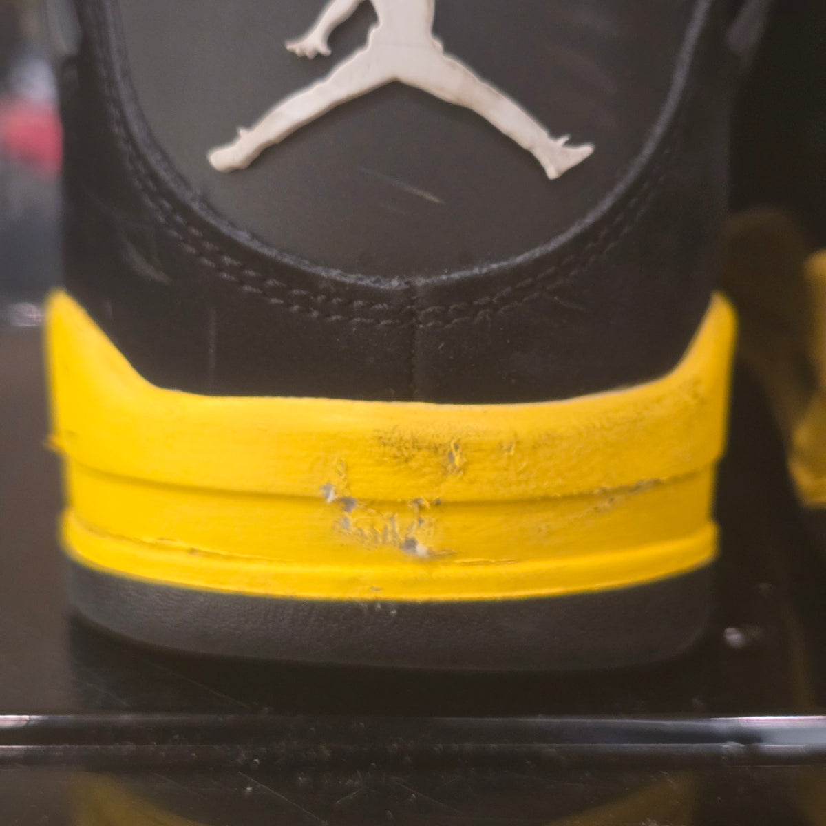 Jordan 4 Retro Thunder (2023) SZ 11 USED NO BOX