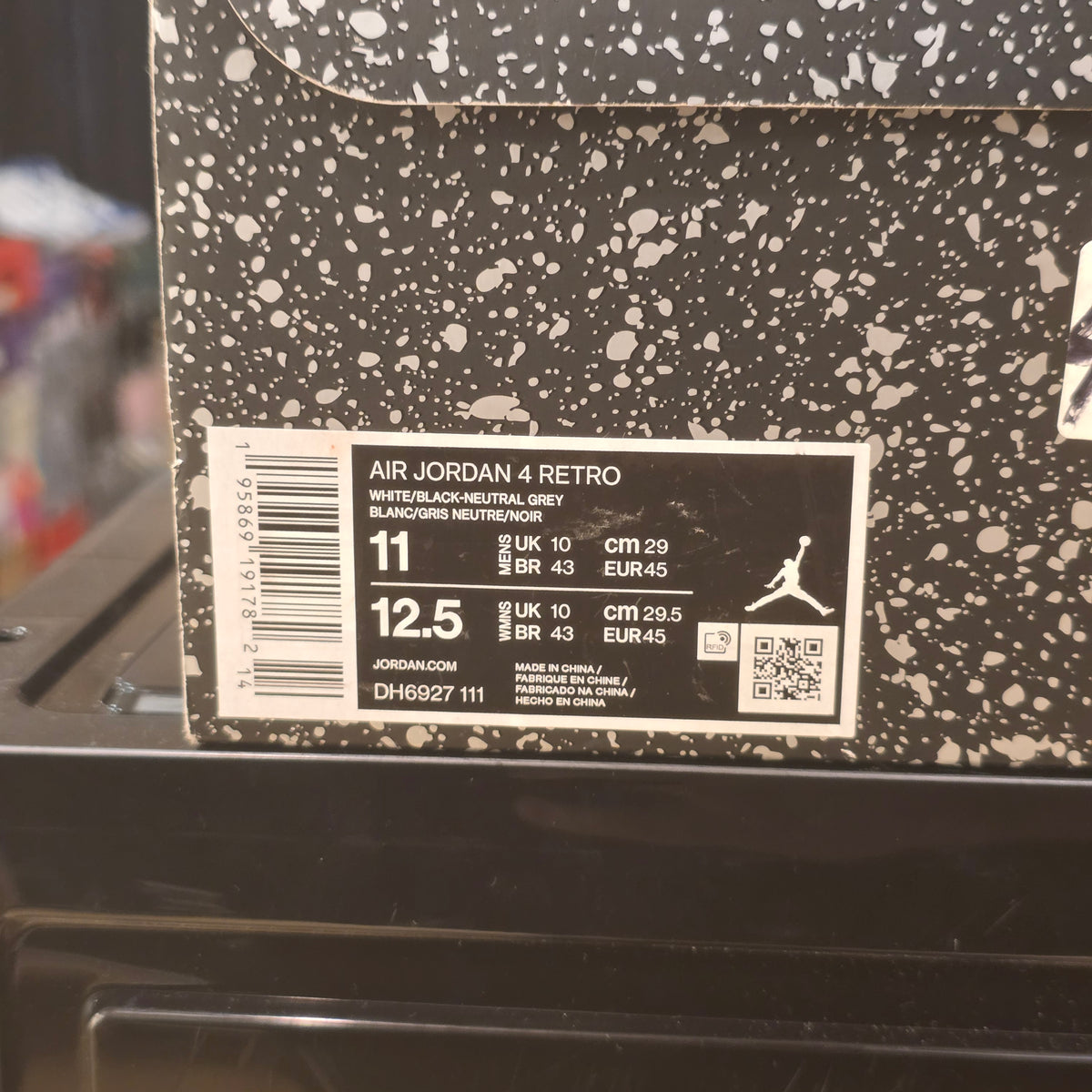 Jordan 4 Retro Military Black SZ 11 USED