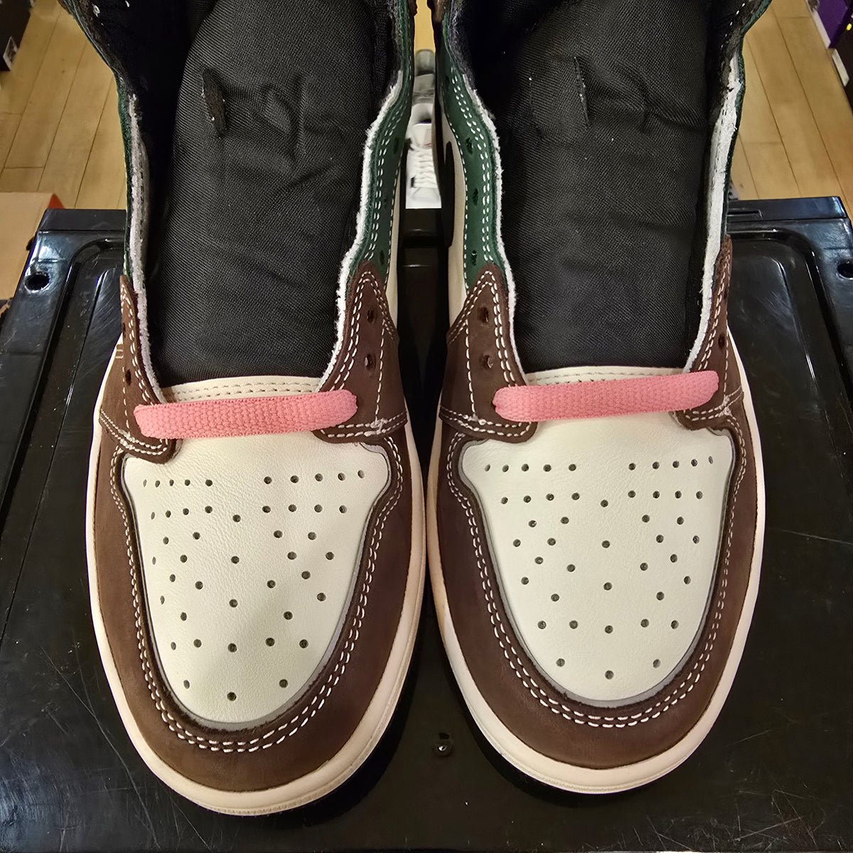 Jordan 1 Retro High OG Hand Crafted SZ 9.5