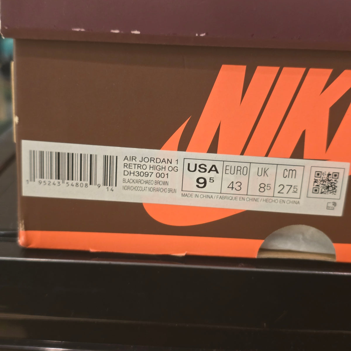 Jordan 1 Retro High OG Hand Crafted SZ 9.5