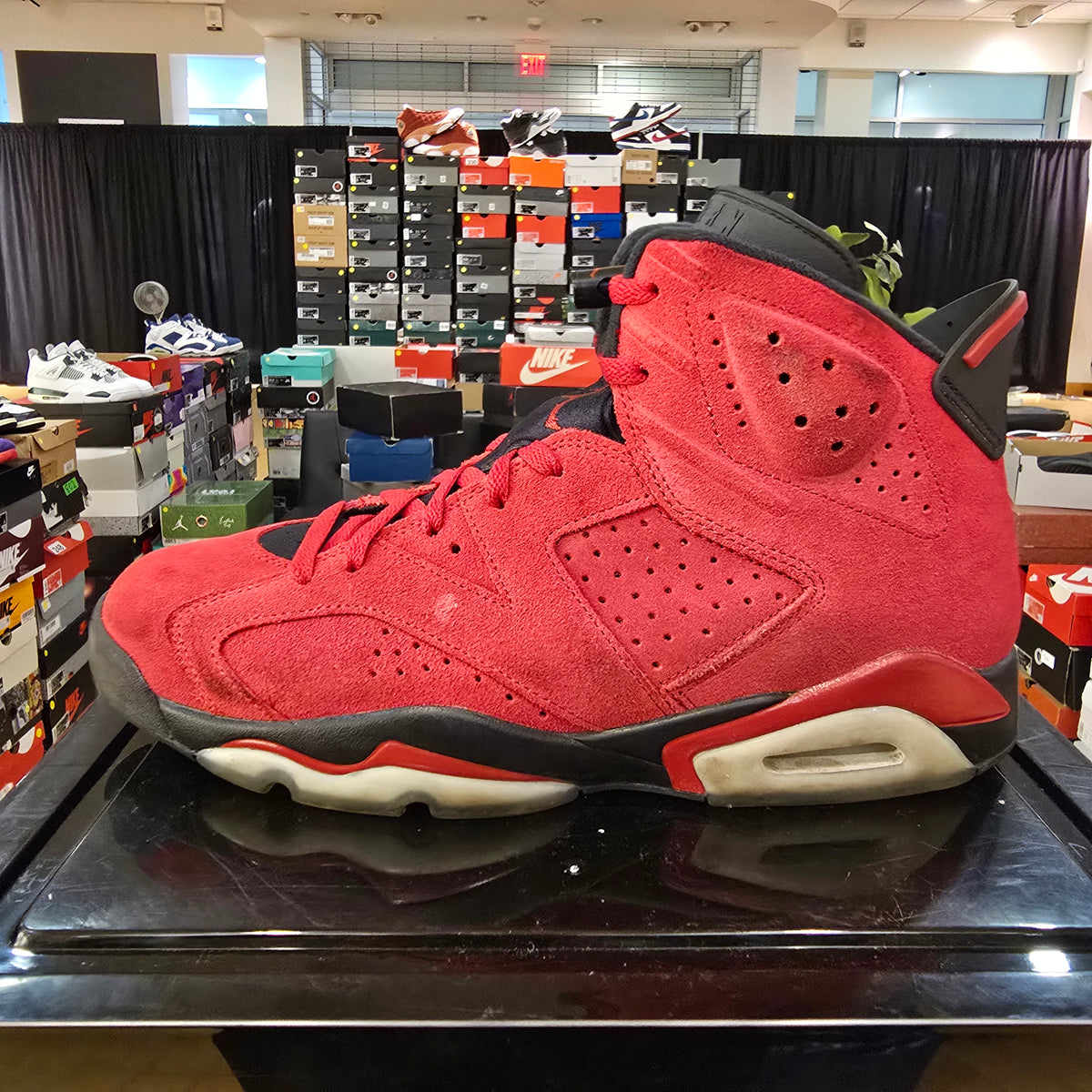Jordan 6 Retro Toro Bravo SZ 11 USED