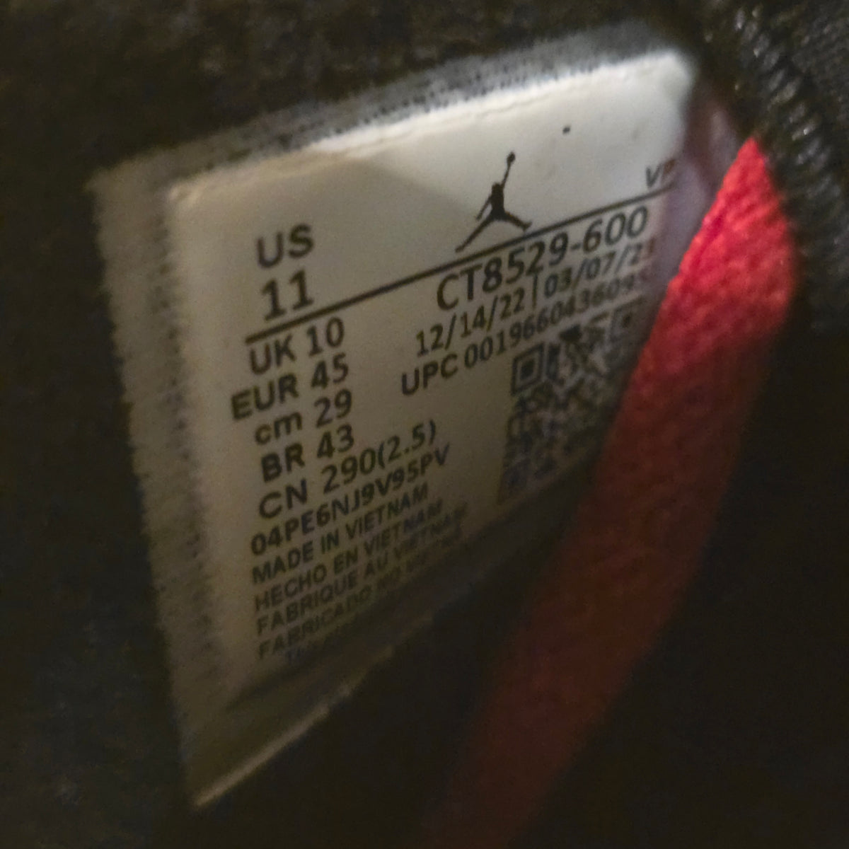 Jordan 6 Retro Toro Bravo SZ 11 USED