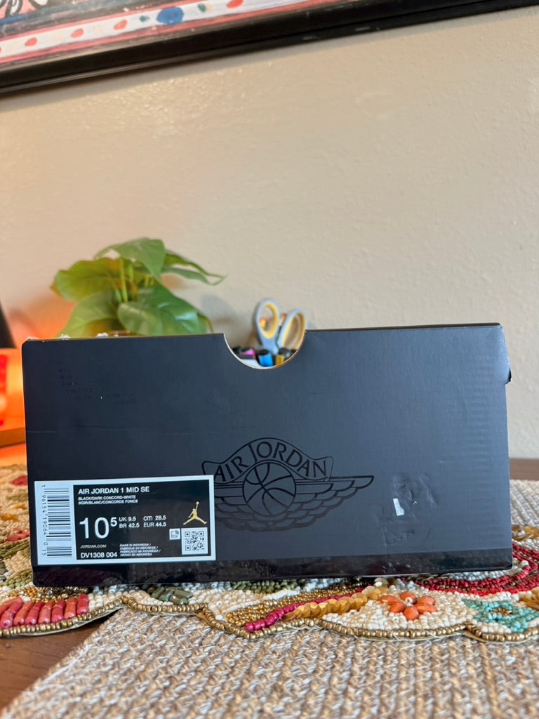 Jordan 1 Mid SE Space Jam Size 10.5 MISSING LID