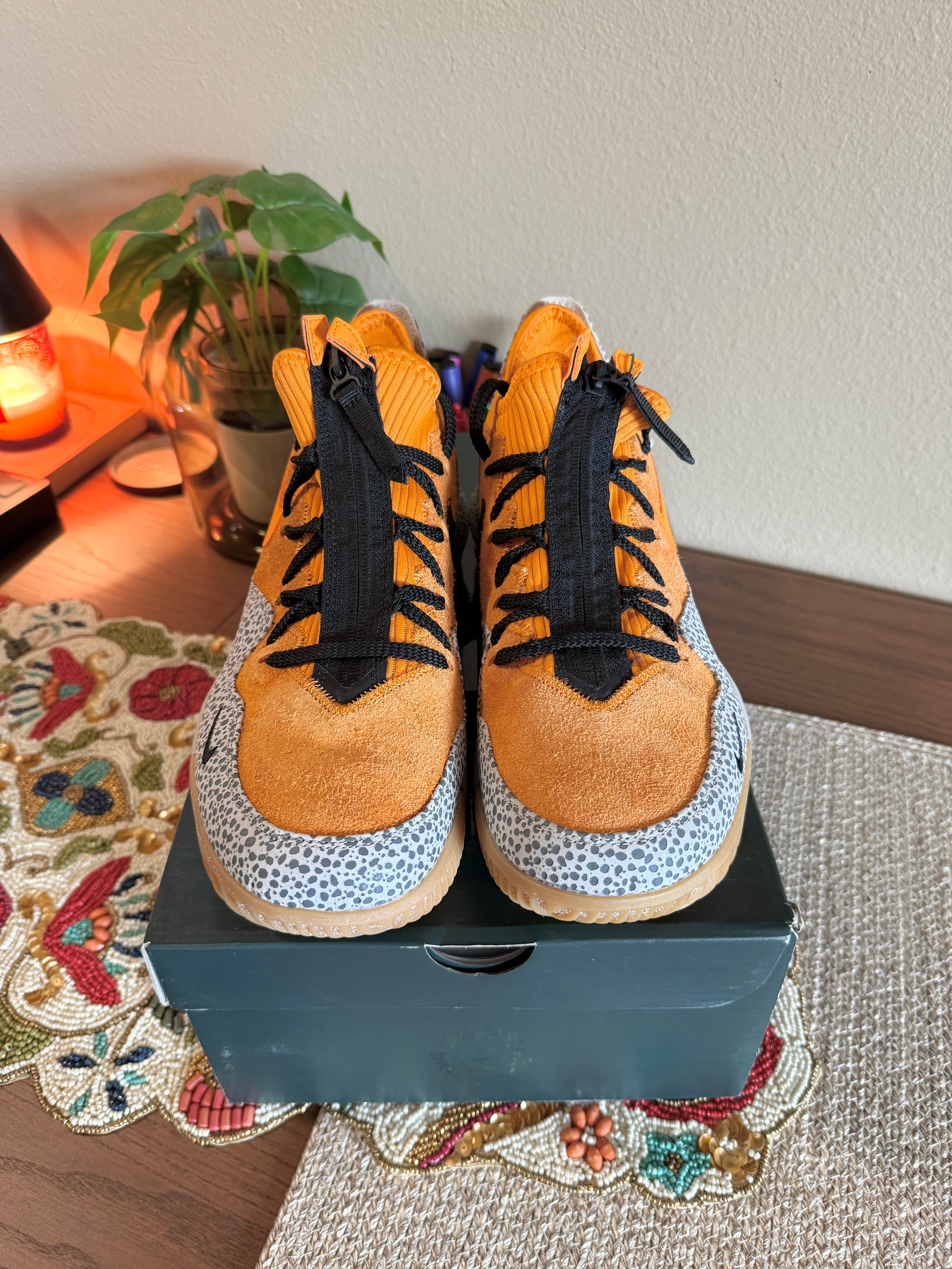 Nike LeBron 16 Low atmos Safari Size 11.5