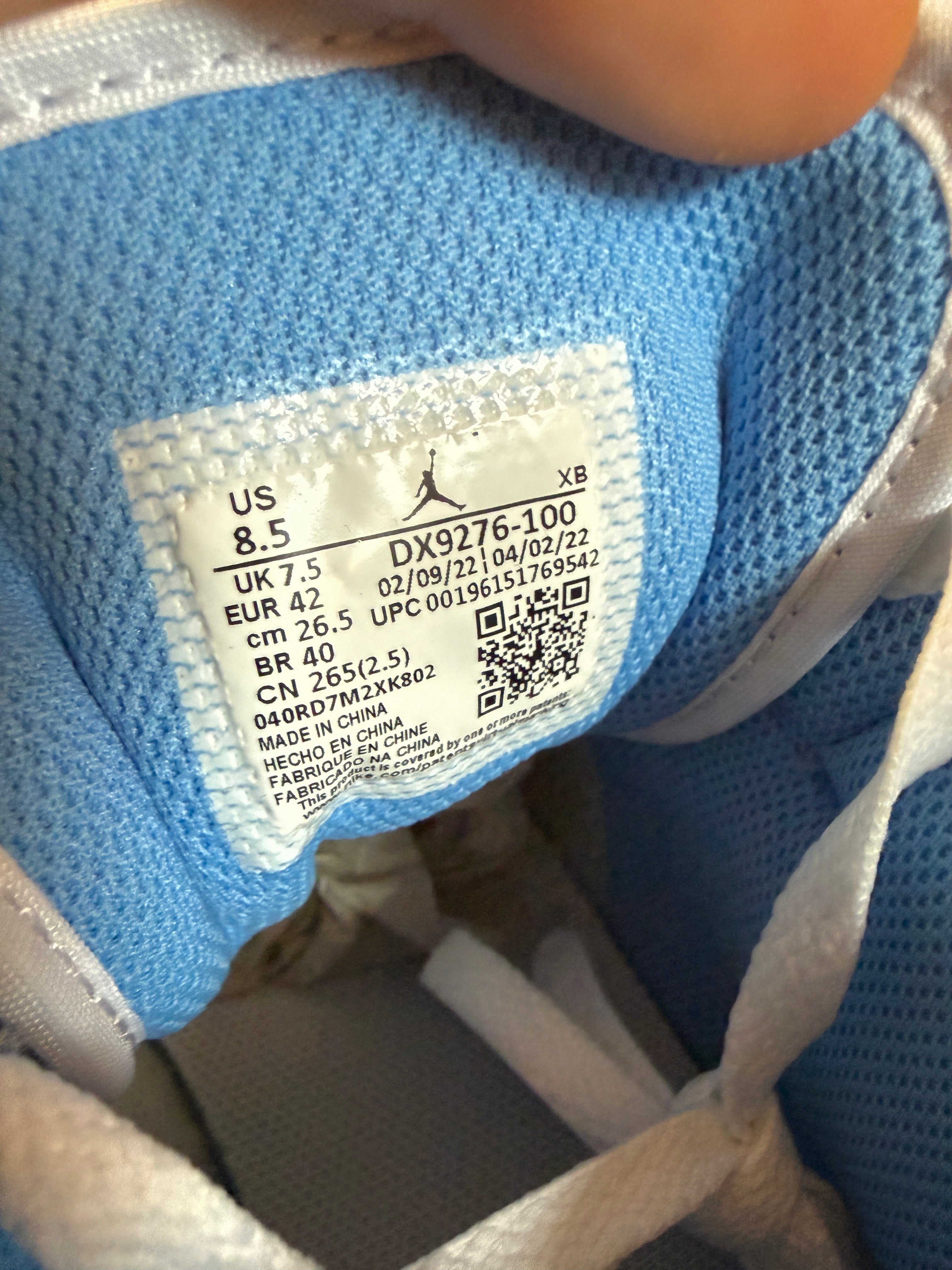 Jordan 1 Mid University Blue Grey Size 8.5