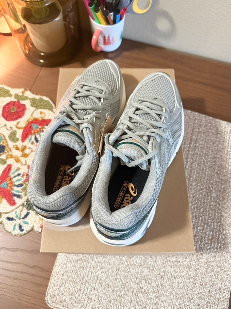 Asics GT-2160 Seal Grey Jewel Green Size 8