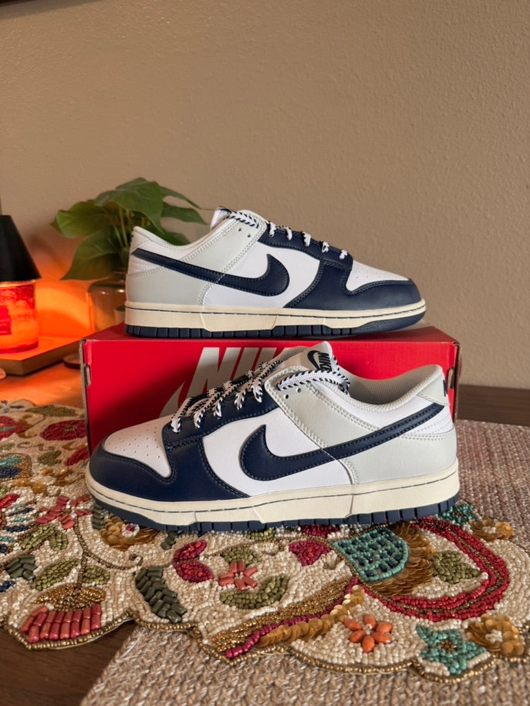 Nike Dunk Low New York Yankees Size 9.5