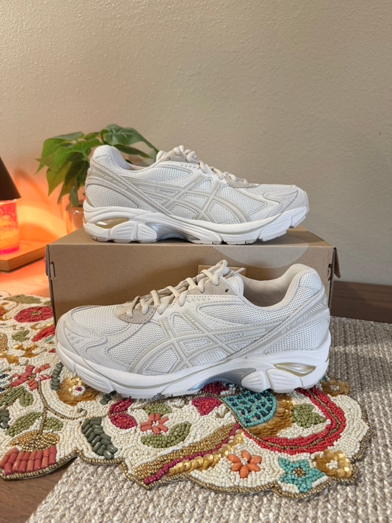 Asics GT-2160 Cream Feather Grey Size 8.5