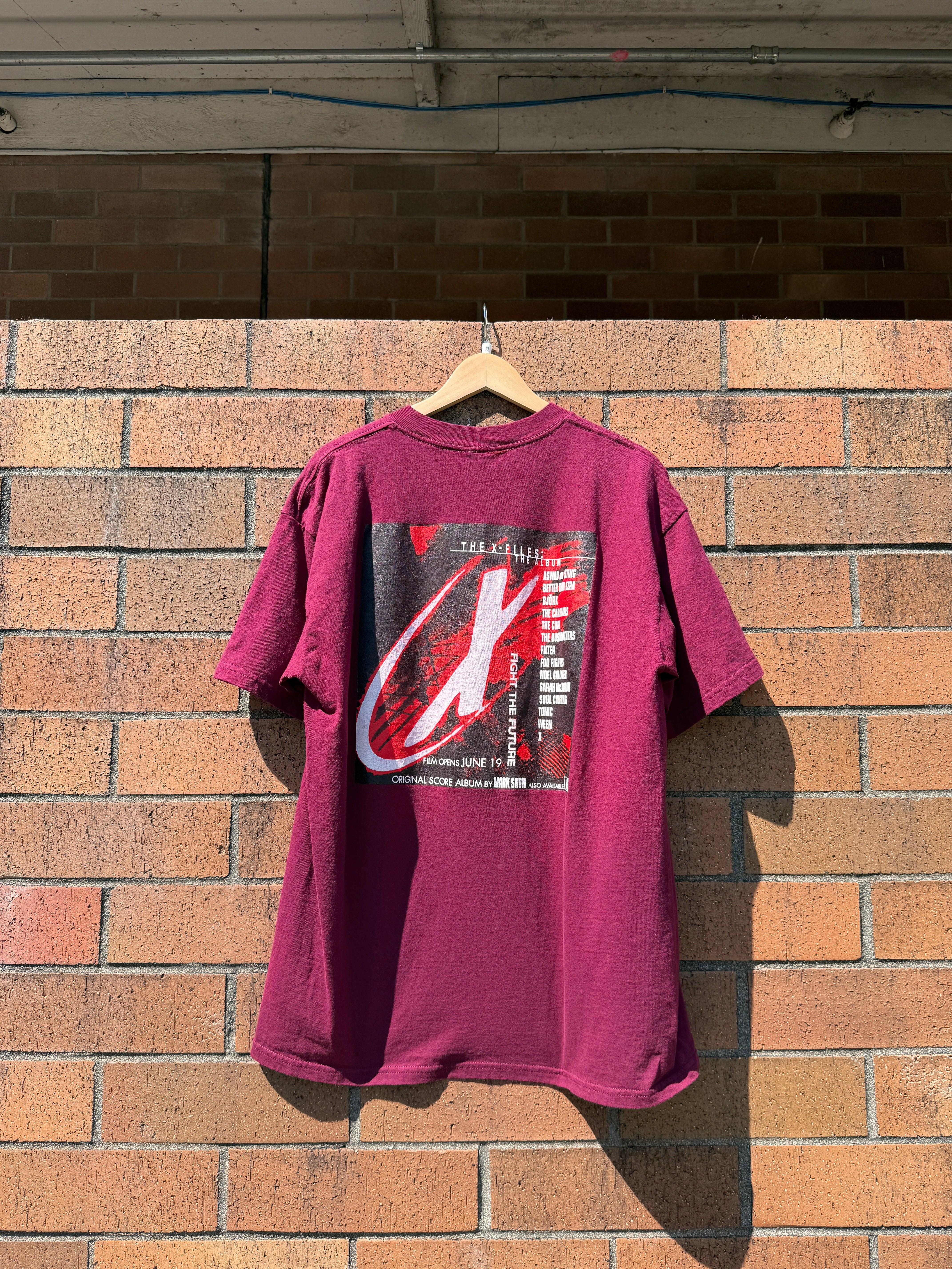 1998 The X-Files Fight the Future Movie Promo Tee Size XL
