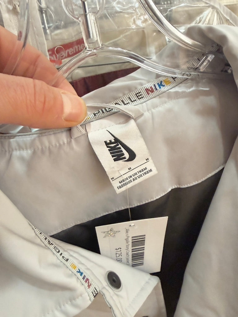 Nike x Pigalle Story Coach Jacket Size M USED